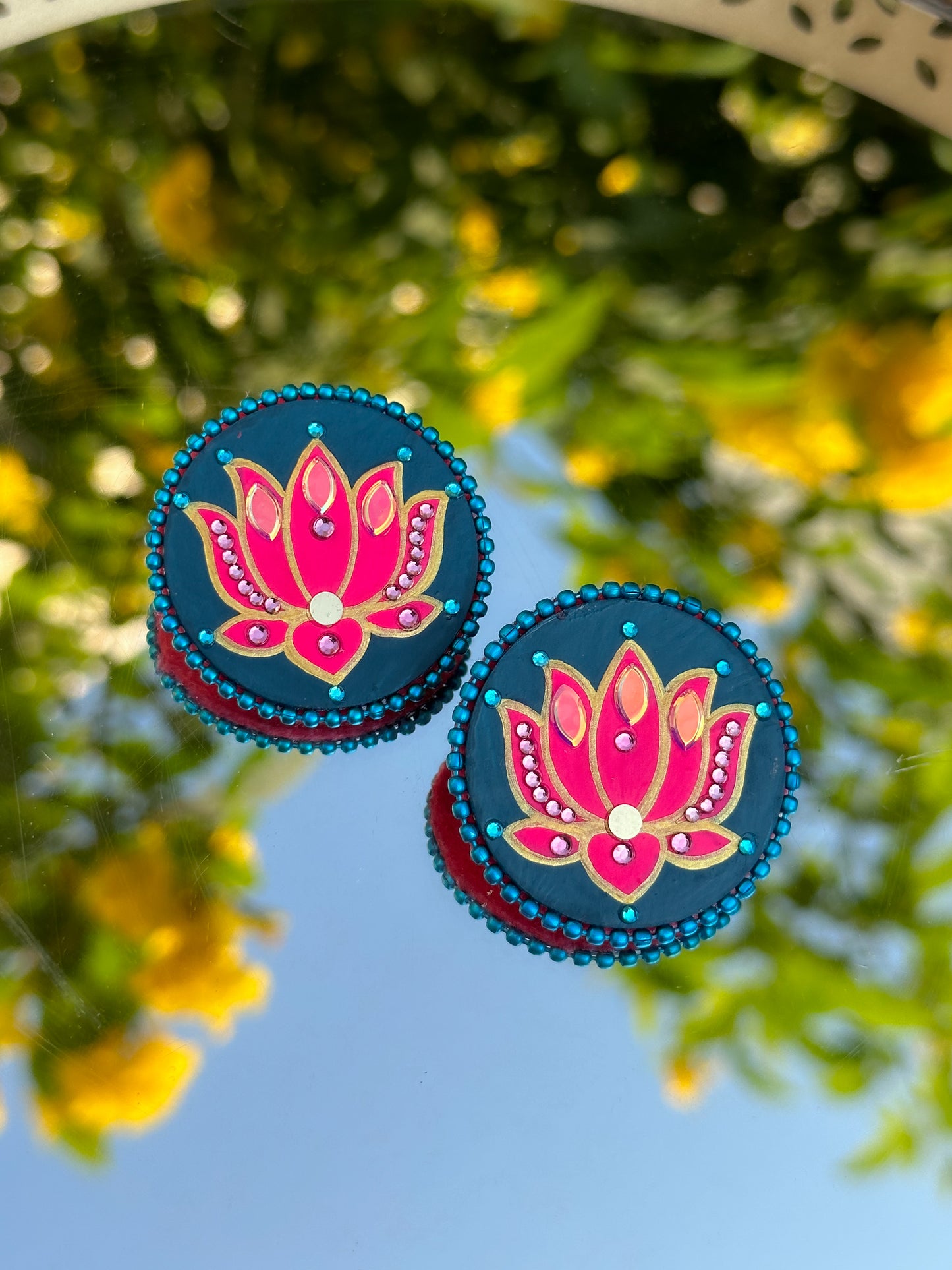 Lotus Studs