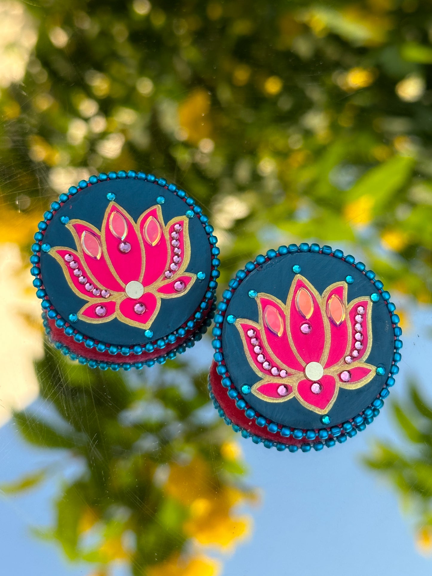 Lotus Studs